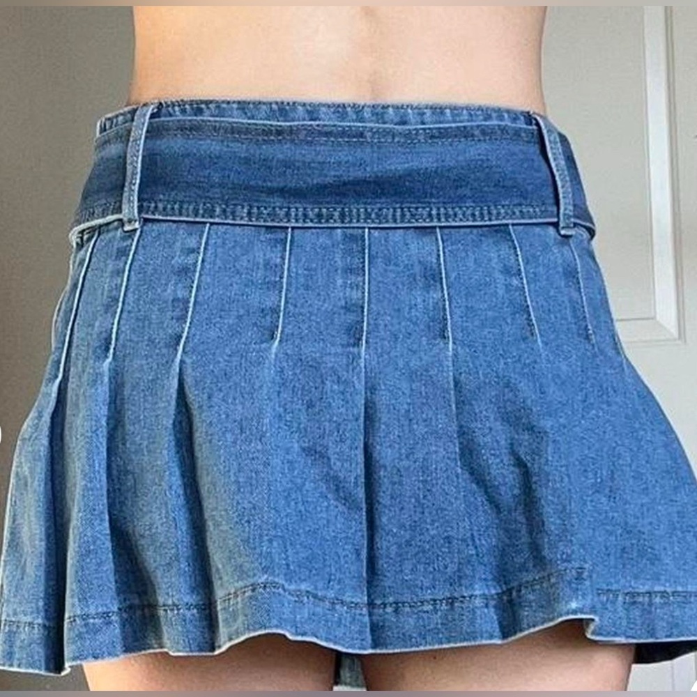 Sincerely Jules for Bandier Women's Blue Pleated Skirt